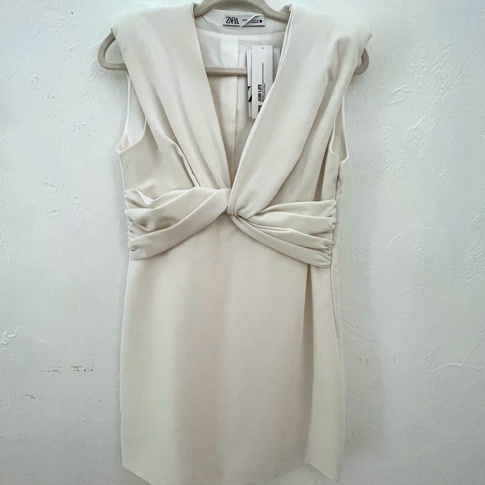 Zara White Fitted Dress Deep V neck, side zipper